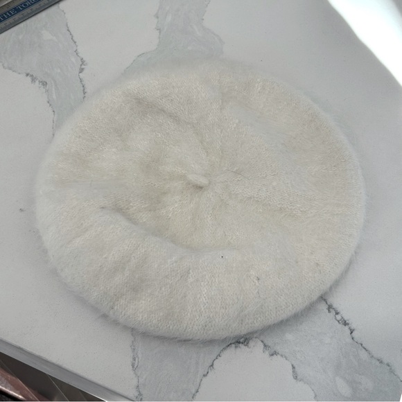 Angora Tam Beret - Picture 3 of 5